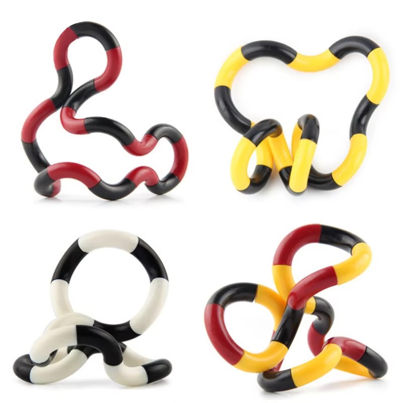 Twisted Ring Magic Fidget Toy - ProductsUploadContents2026 2/Twisted Ring Magic Fidget Toy/02.jpg